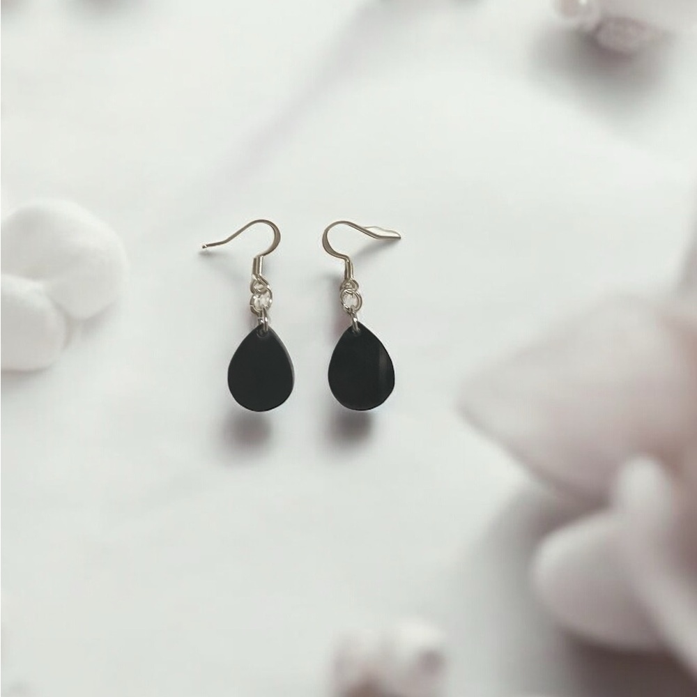 New shell pattern dangle earrings - Picture 3 of 4